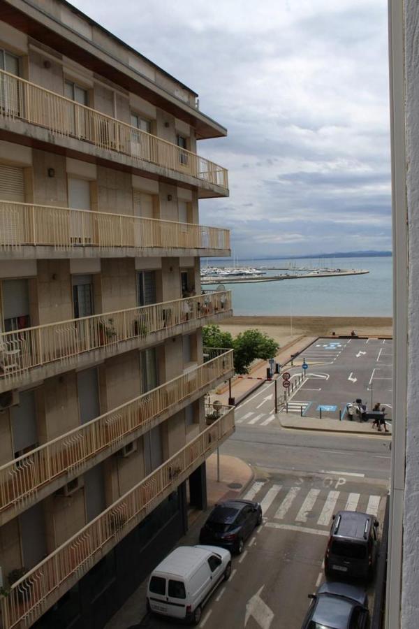 Apartaments Oller Centro 로지즈 외부 사진