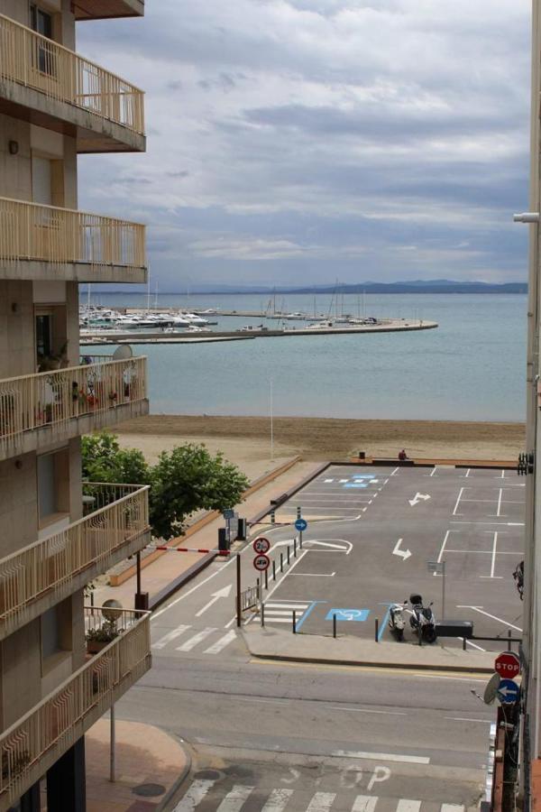 Apartaments Oller Centro 로지즈 외부 사진